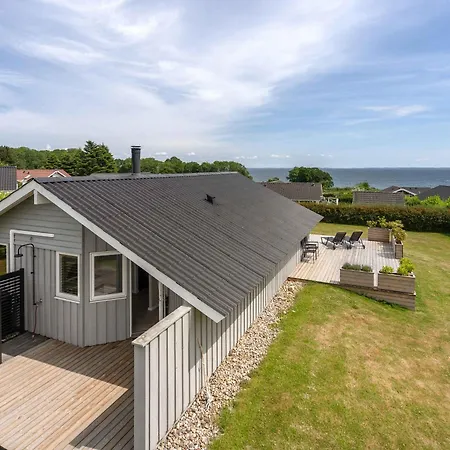 Nyaraló With Sauna, Hot Tub And Sea View Sarup